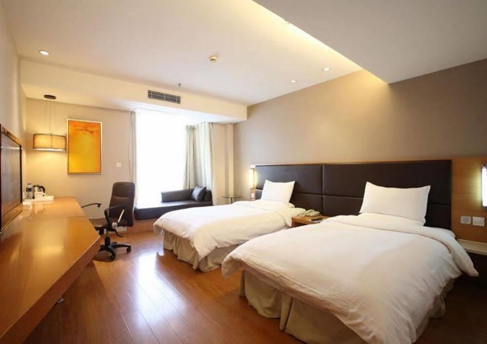 Ji Hotel Shanghai Jingan Temple Kangding Road Екстериор снимка